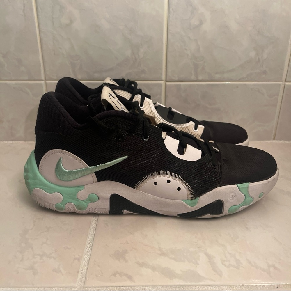 Nike PG Black Mint size 11 Basketball Shoe